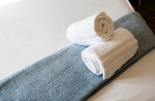Exclusive 1BR Luxe Haven in Ideal Spot - Photo 17