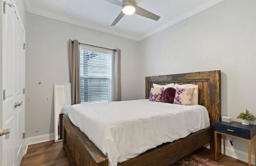 Mid-City 4BR w Pool Near Streetcar - Foto 9