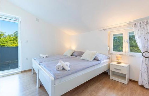 Amazing Home In Turjaci With Wifi - Foto 4