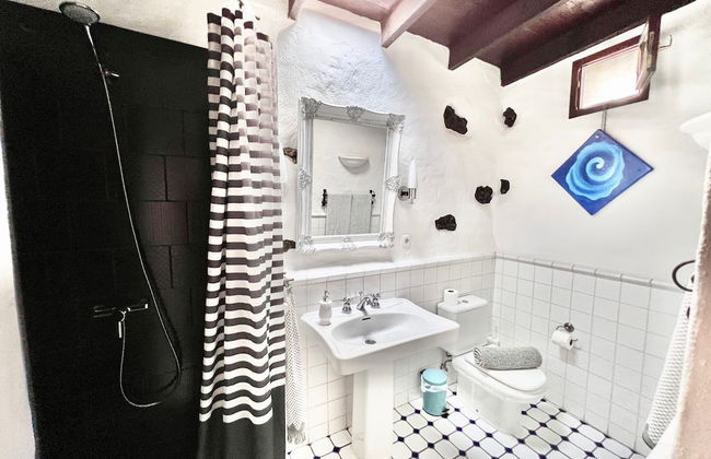 Stylish Getaway With Secluded Patio in Lava Finca - Foto 8