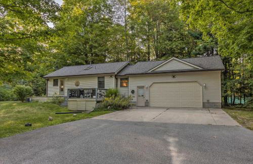 Charming Thompsonville Home with On-Site River! - Foto 3