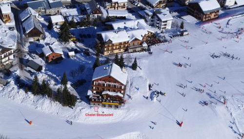 Chalet Beausoleil 4 étoiles - jacuzzi - au pied des pistes - domaine les sybelles - Foto 3