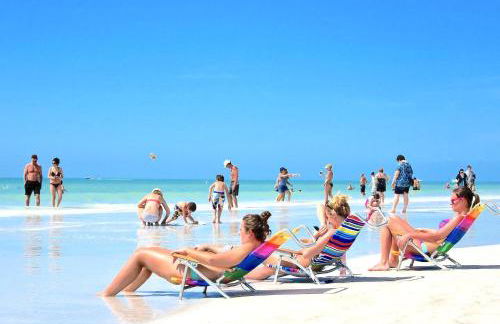 Private Patio, Walk to All, 2min- Siesta Keys Best Beach, 1min- Dining & Entertainment of Village! - Foto 57