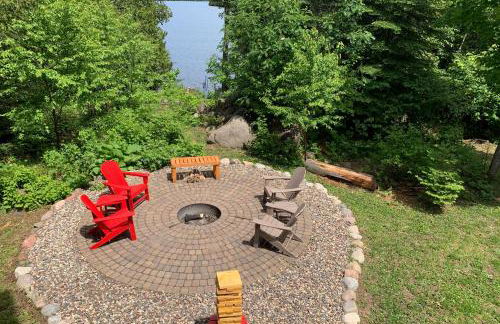 Lakefront Log Cabin with Dock about 9 Mi to Lutsen Mtn - Foto 35