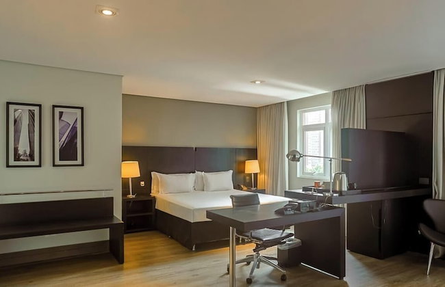 Manhattan On Floor - Photo 36