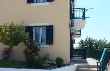 Andreas Studios - Photo 18