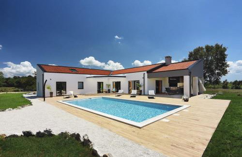 Radola residence by Radola family - Photo 4