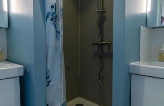 Renovated 2-Bed Apartment 2 min from Lyon - Foto 11