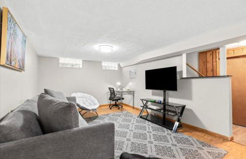 Near Greenfield Village-Downtown Dearborn-Oakwood - Foto 2