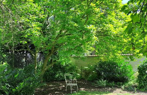 Nostalgie-Nest mit Boxspringbett - Foto 17