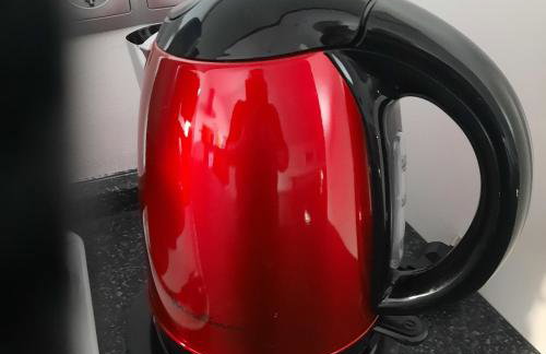 Farbenfrohe Dachgeschoßwohnung - Foto 17