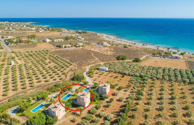 Andreas Beach Villa Large Private Pool Walk to Beach Sea Views A C Wifi Car Not Required - 1654 - Foto 9