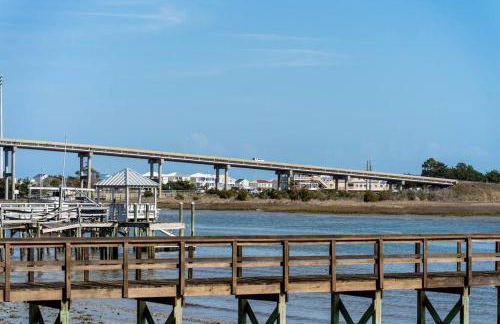 Dolphin Cove - Whole WATERFRONT House with Dock - Foto 17