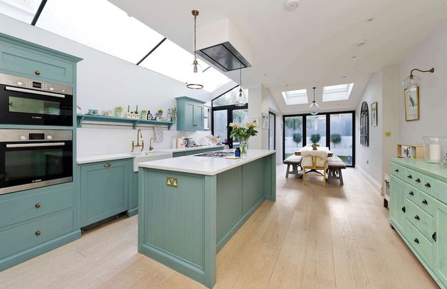 Central London 4BR Queens Park Family Home With Garden - Foto 1