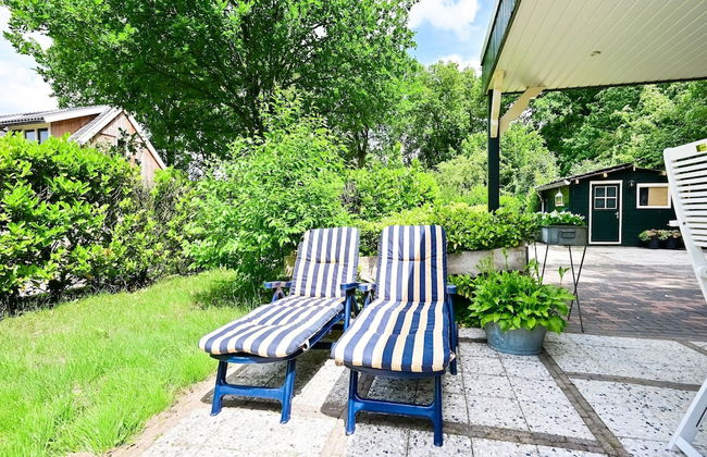 Holiday Home in Reutum With Pond and Trails - Photo 18