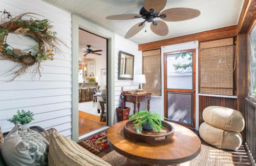 Charming Geneva Cottage Walk 4 Blks to Downtown - Foto 8