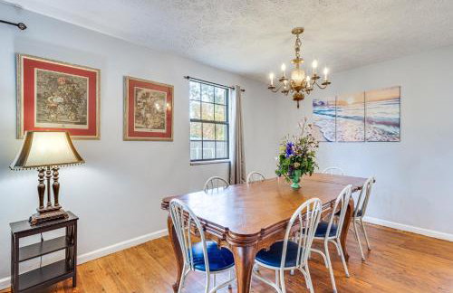 Steps to Beach Carrabelle Family Home with Patio! - Foto 5