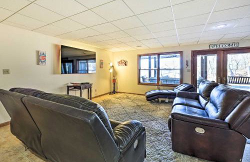 Hot Tub and Shared Dock Lakefront Grove House - Foto 26