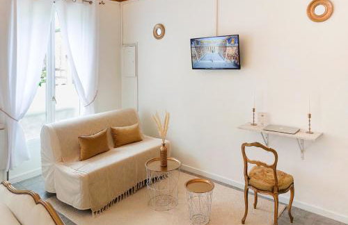 Le Petit Versailles - Face gare - Wifi - Baignoire - Foto 5