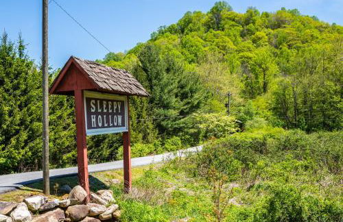 King Bed, Putt-Putt w/ Hot Tub, & Other Games - Foto 17