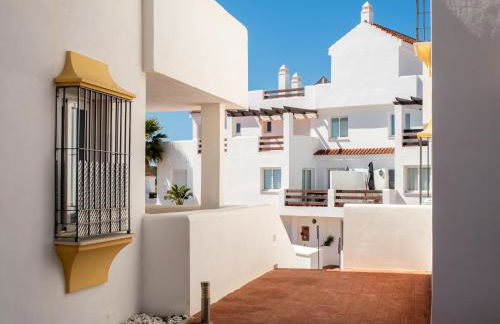 2275-Superb new apt on Valle Romano, golf view - Photo 32