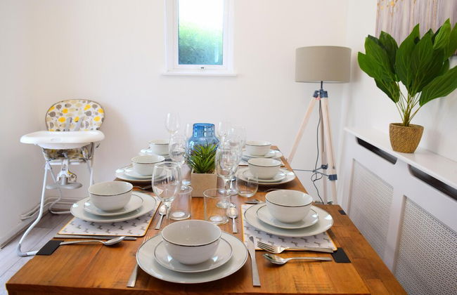 Charming 4-bed Cottage in Hayling Island - Hot Tub - Foto 18