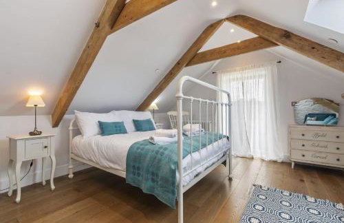 Cartws at Pentrecelyn - styilish barn conversion with large kitchen and outdoor space - Foto 8