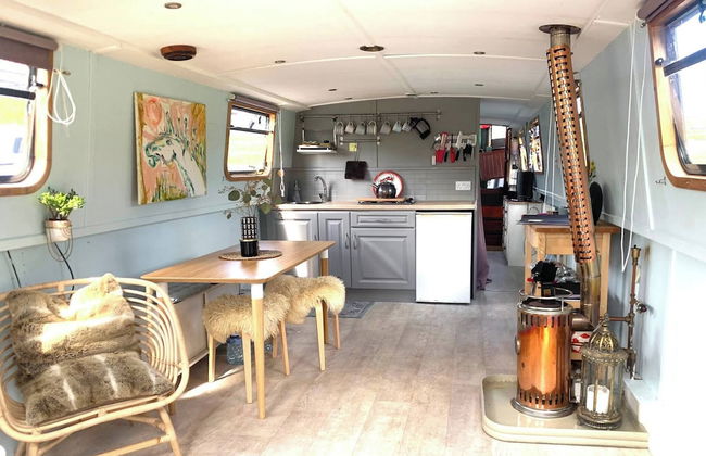 5 Star Stunning Houseboat, no Experience Required! Enjoy the Most Romantic Trip! - Foto 4