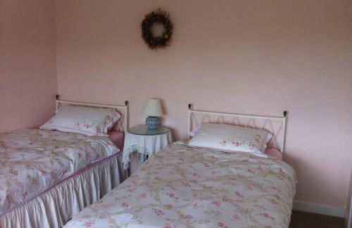 Tremanhire Cottage - Photo 8