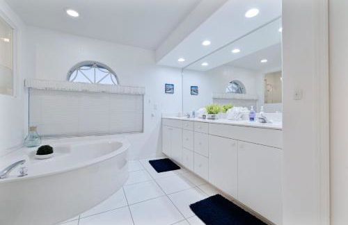 Free HeatedPool on SailboatAccessCanal boat lift - Foto 39