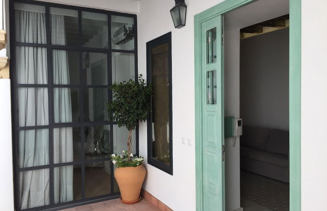 Apartamentos Los Patios de la Judería - Photo 76