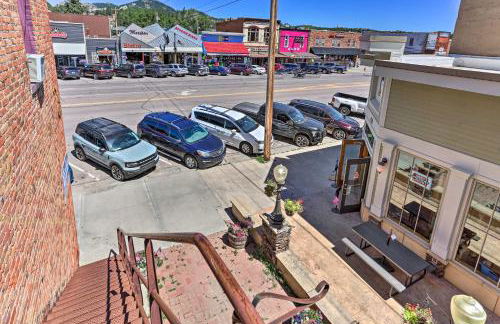 Shop, Hike and Explore! Historic Dtwn Custer Apt - Foto 22