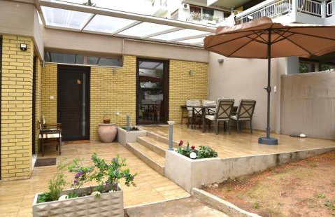 Amazing Garden House - Photo 9