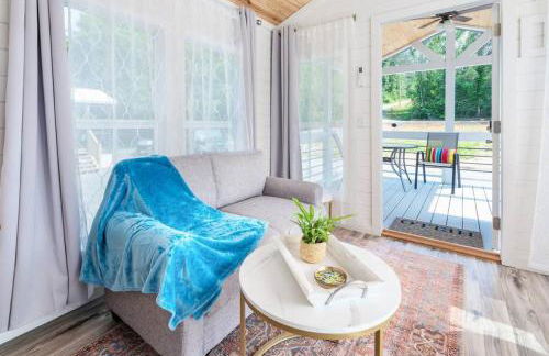 2 Villa D'Azur Luxury Tiny House Mins to Lake Guntersville, Downtown, Firepit - Foto 13