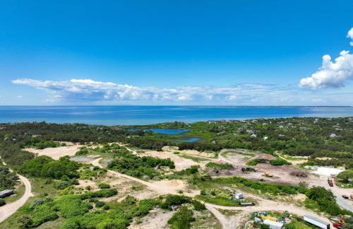 Beautiful backyard pool deeded beach rights - Foto 50