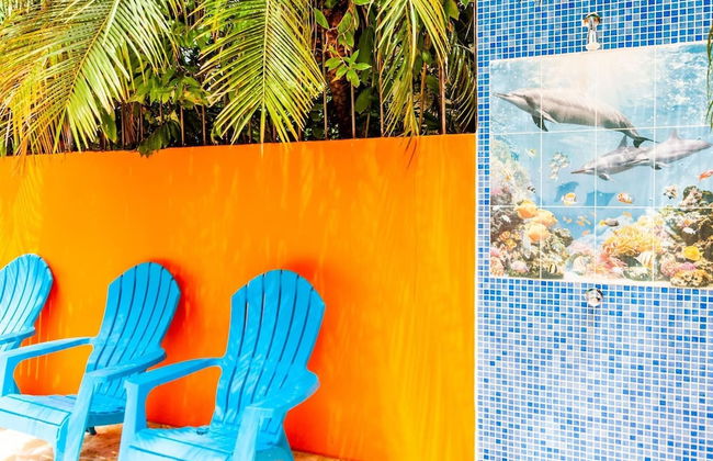 Nicely priced duplex in Surfside with private pool and AC in every room - Photo 27