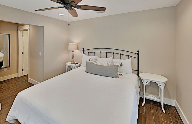 Cottages by the Bay - At Last - Photo 6