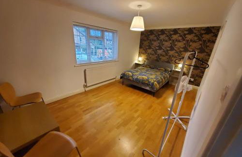 5 bedroom, recently renovated house close to Hastings Beach - Foto 8