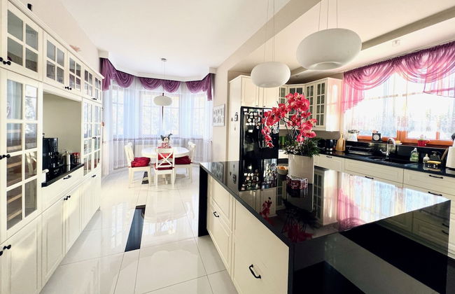 Luxury Villa - JessApart Walendia - Photo 9