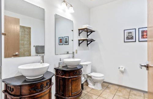 Holiday Magic Awaits-Host in STL DWTN Loft-6D - Foto 12