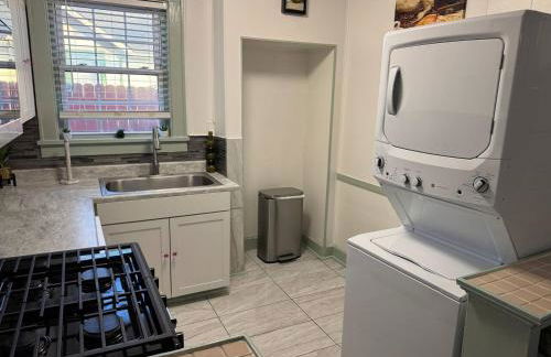 Spacious 5BR Midtown - Near Zoo and Liberty Bowl - Photo 15