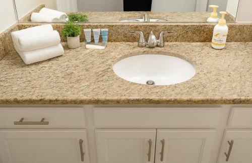 KINGbed w pool gym BBQ at theHeights LongStayDiscount - Foto 11