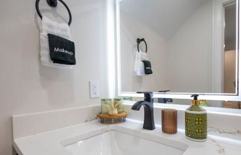 North End Entire House - Foto 72