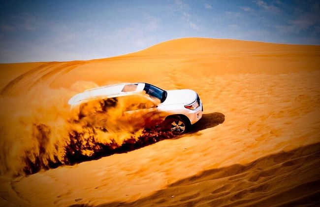 Cena barbecue serale nel deserto a Dubai - Foto 11