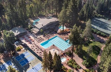 Wolfe by AvantStay | 5mins NorthStar! Fireplace, 2 Private Decks! - Foto 84