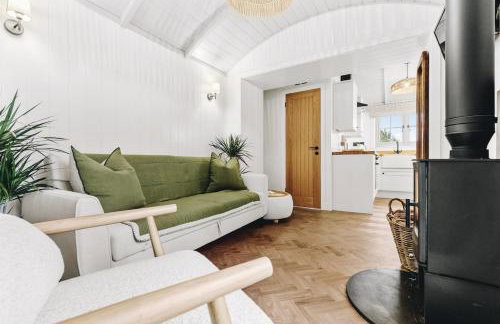 Nestledstays- The Willow - Photo 6