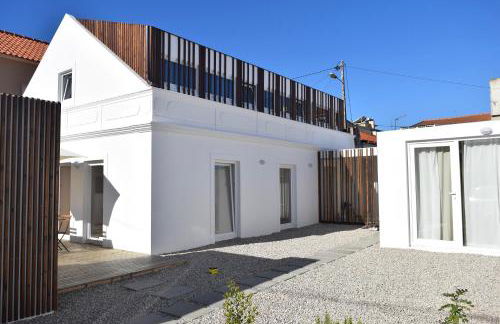 Fisherman's House - a boat ride from Lisbon - Photo 1