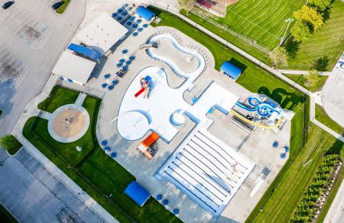 Lake Cottage with Hot Tub and Game Room - Foto 46