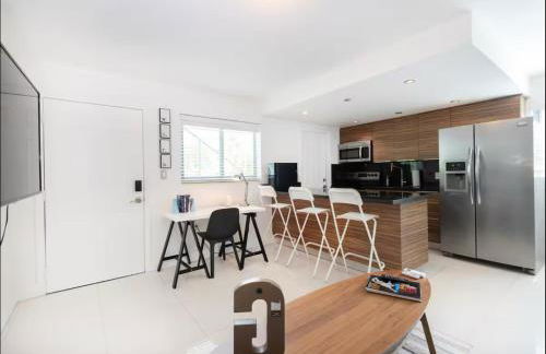 GroveO6 10 minutes from the Beach - Foto 5