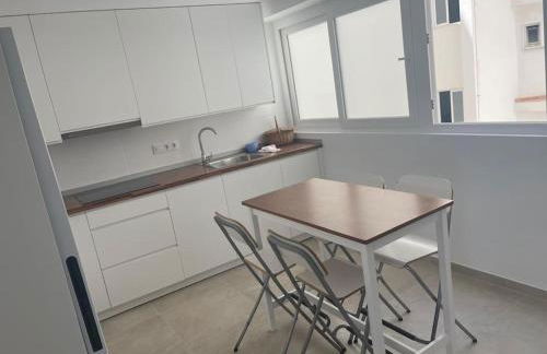 Apartamento Las Meninas Playa con Ascensor y Wifi - Foto 6